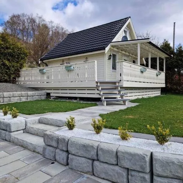 Hytte på vakre kolberg., hotel in Sylte