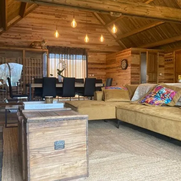 Le Chalet du Renard – hotel w mieście Le Tampon