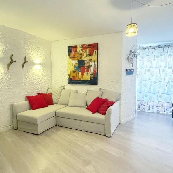 Apartamentos Formentera Cordula 5, hotel en Es Pujols