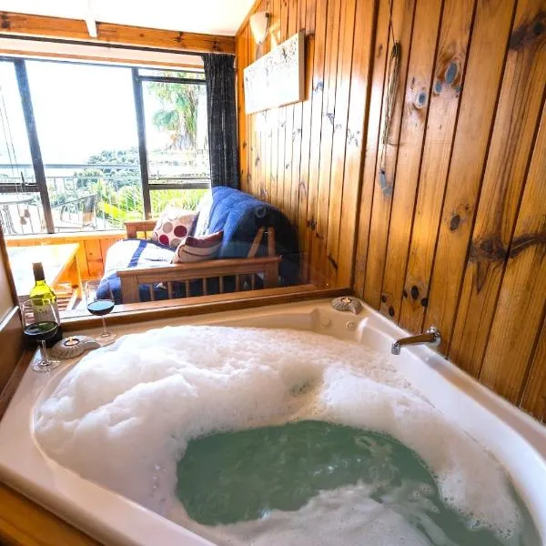 Palm Beach - SupaCute Cottage Free Wifi, hotel in Palm Beach