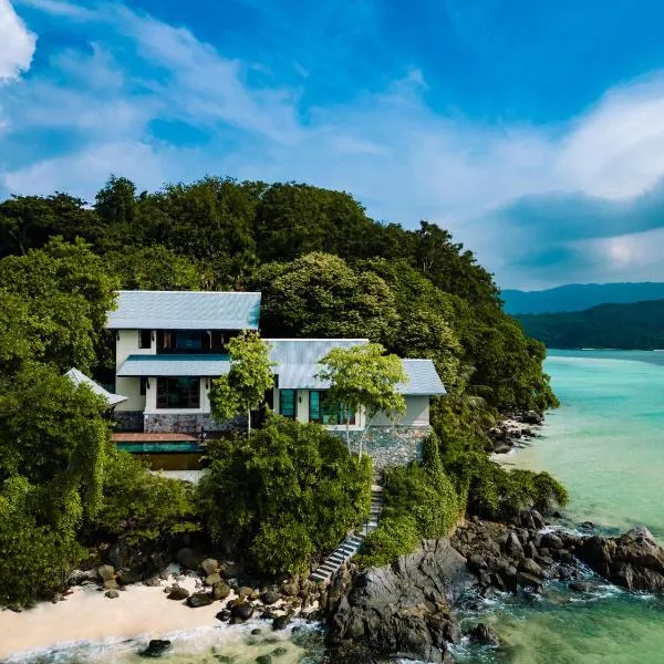 JA Enchanted Island Resort Seychelles, hotel in Round Island