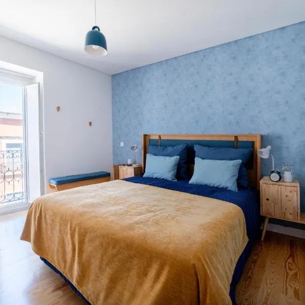 Blue by the River 3 - elegant two-bedroom in Santos, hotel en Lisboa