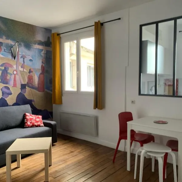 Studio perfect for 2 adults and 1 kid, and up to 2 kids - Jourdain 20e, 25mn to Louvre via line M11, hotel v Paříži