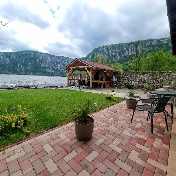 Escape, ξενοδοχείο σε Dubova