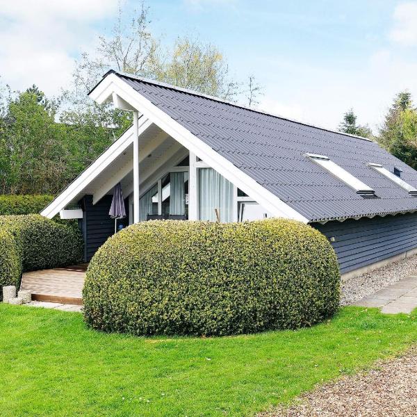 4 person holiday home in Idestrup