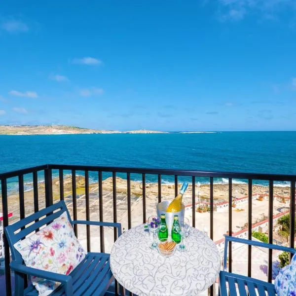 Islet Promenade Seafront Aparthotel by Getawaysmalta, hotel din St Paul's Bay