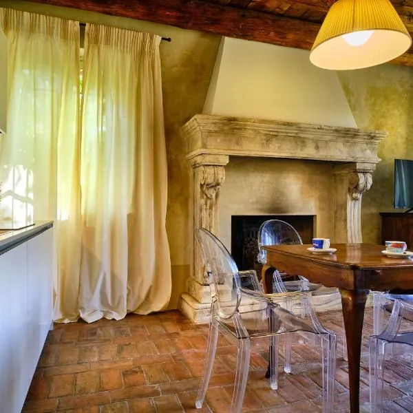 Relais Corte Guastalla Apartments, Hotel in Sona