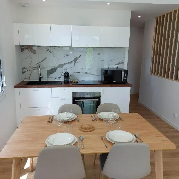 La Villa Bompard 48M2 Cœur de ville avec terrasse, hotel in Rodez