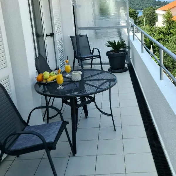 Apartman Marko, hotel in Nečujam