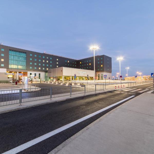 Courtyard by Marriott Warsaw Airport