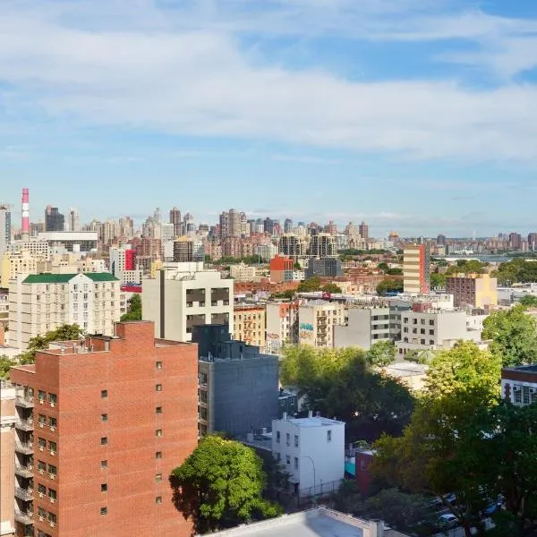 コートヤード バイ マリオット ロング アイランド シティ/ニューヨーク マンハッタン ビュー（Courtyard by Marriott Long Island City/New York Manhattan View）、クイーンズのホテル