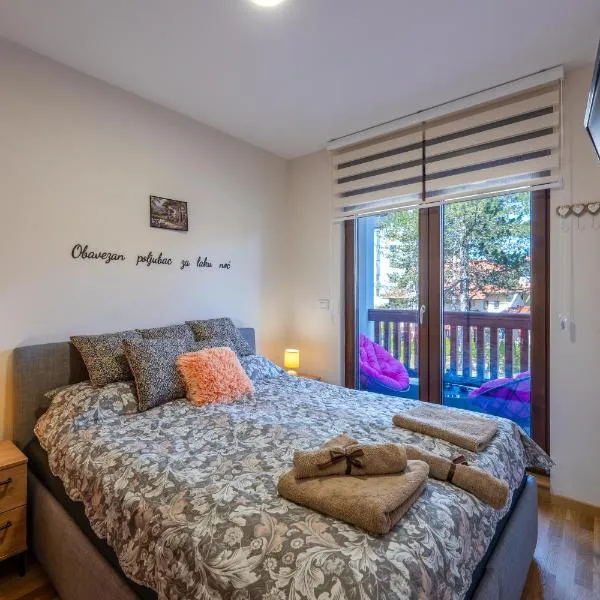 Bambi S18 - Your New Family Story,位于兹拉蒂博尔的酒店