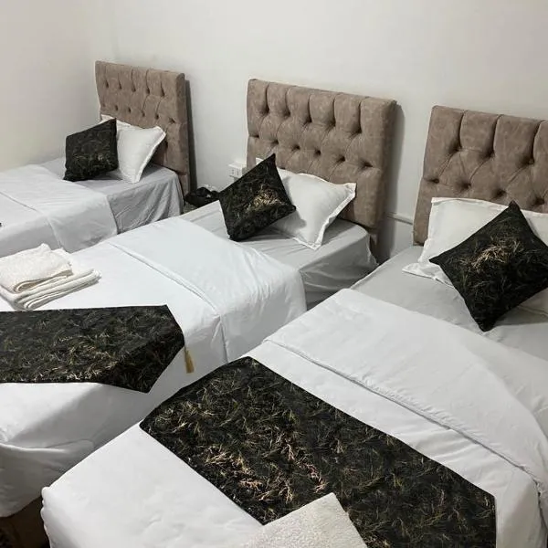 Its your choice hostel, ξενοδοχείο στο Ουάντι Μούσα