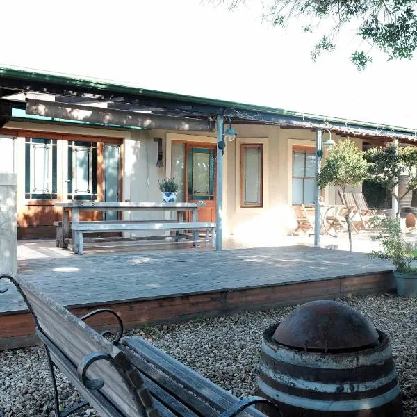 The Yard, hotel v destinaci Gordonʼs Bay