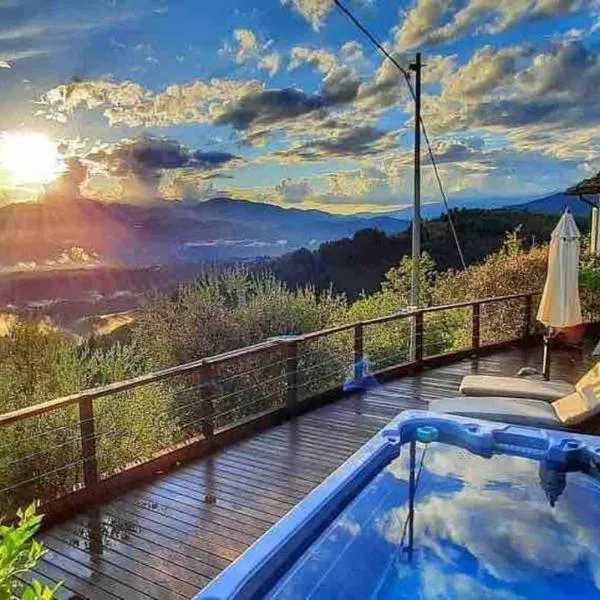 ROMANTIC GETAWAY AMAZING VIEWS - New large veranda, hotel en Coreglia Antelminelli