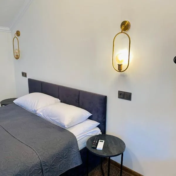 Райский Дворик, hotel v destinaci Pogreby