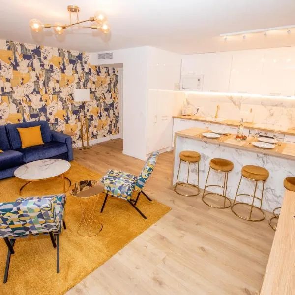 Luxueux 3p. Art Deco + Parking, hotel en Cannes