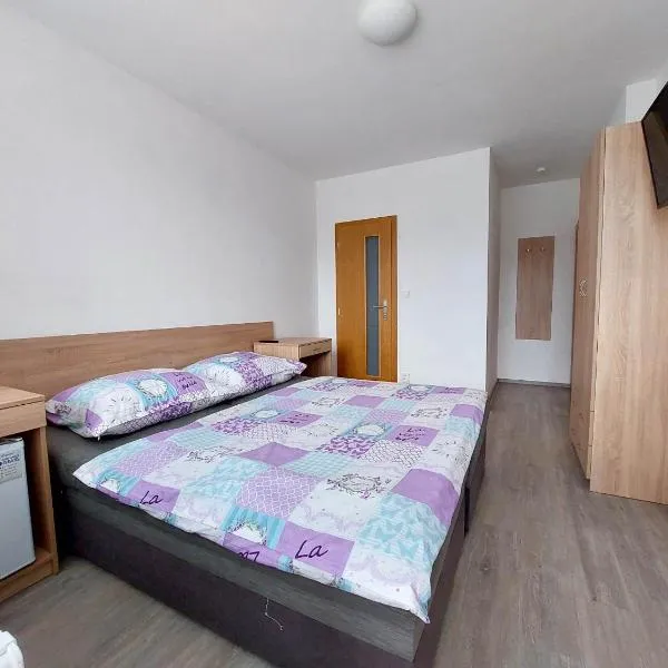 Penzion Strachotín, ξενοδοχείο σε Strachotin