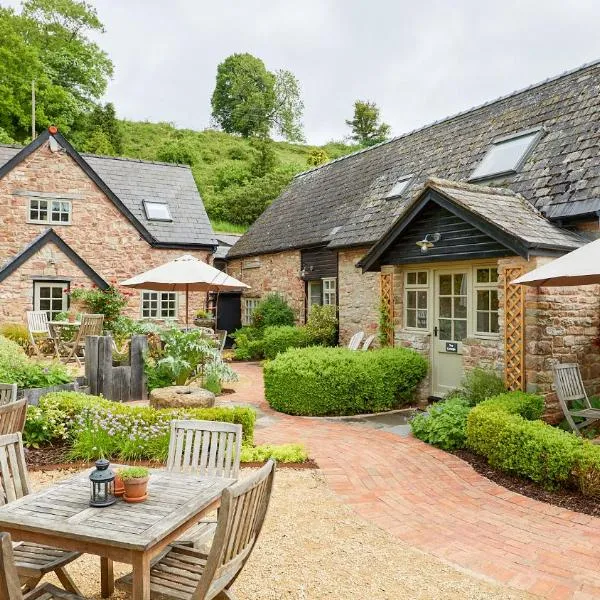 Tudor Farmhouse Hotel, hotel in Clearwell