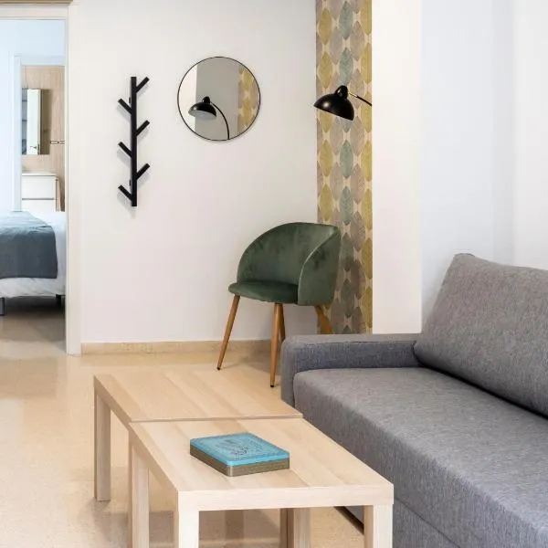 CALMA Apartments, hotel in Benidorm