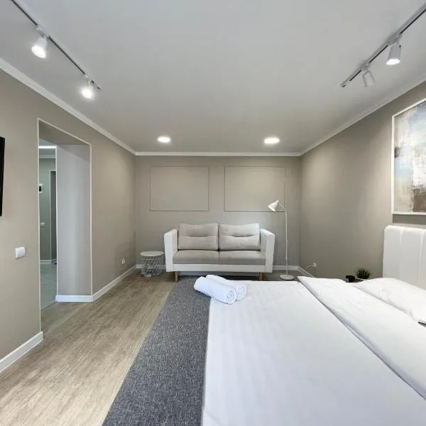 Luxury apartments、パヴロダルのホテル