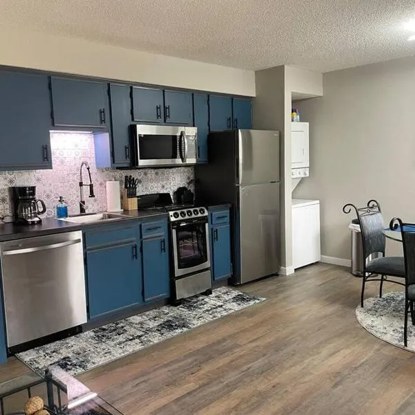 Newly Remodeled Lover’s Luxury Condo with Upgrades, ξενοδοχείο σε Μπράνσον