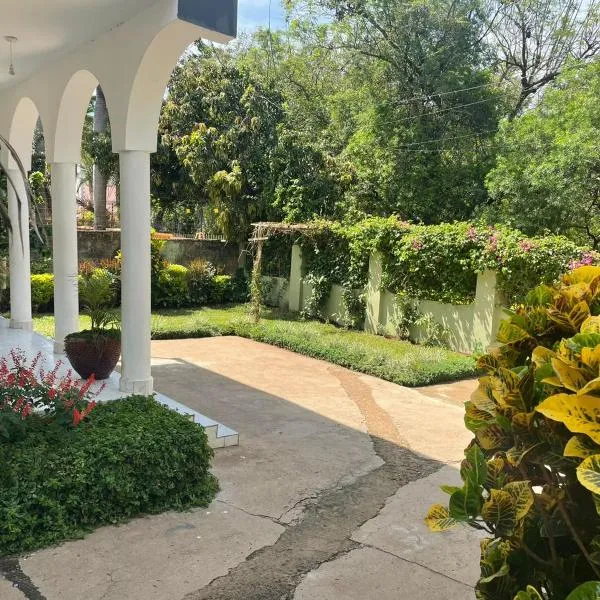 El Tessa garden/serviced apartment, hotel in Kisumu