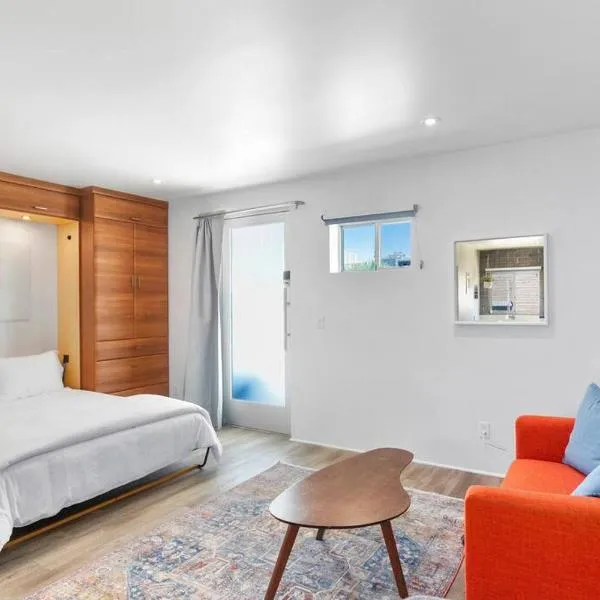 Retro Studio in the Heart of DTPH - Very Walkable, hotel di Phoenix