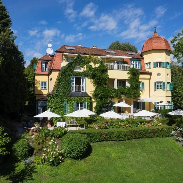 Hotel Seeschlößl Velden, hotel v destinaci Velden am Wörthersee