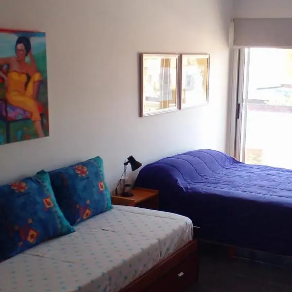 EXCELENTE UBICACIÓN, hotel in Concordia