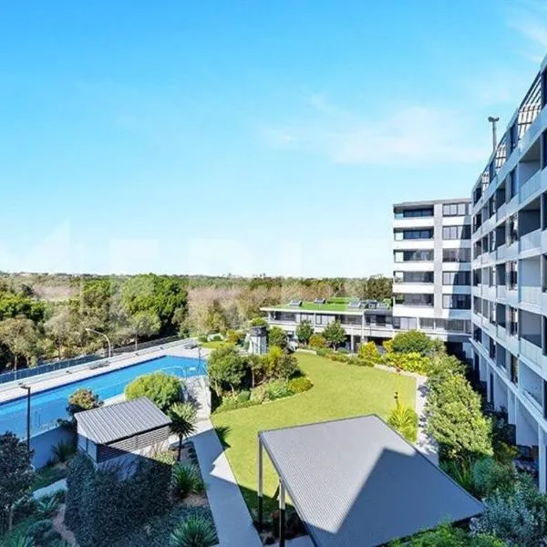 Four bedroom apartment with facilities in Olympic Park, hotel in Sydney