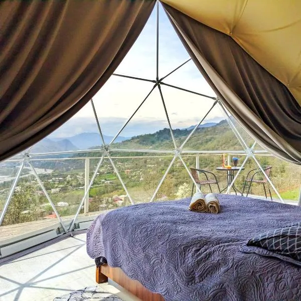 4 seasons. 4 სეზონი Glamping Georgia Racha, ξενοδοχείο σε Ambrolauri