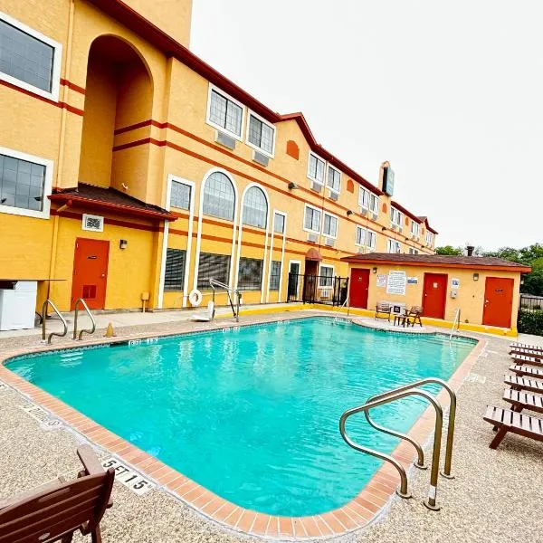 Quality Suites San Antonio Brooks City Base, hotel in San Antonio