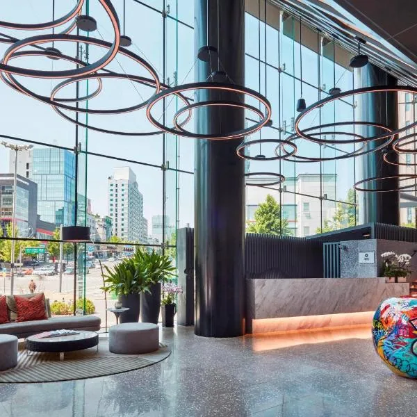 Four Points by Sheraton Seoul Gangnam, hotel v Soulu
