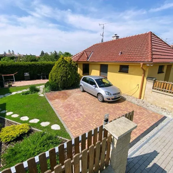 Apartmán Valtice 24 hod check in, Hotel in Valtice