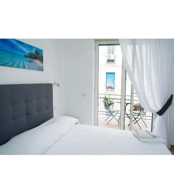 B&b CasaCapaldo, hotel in Naples