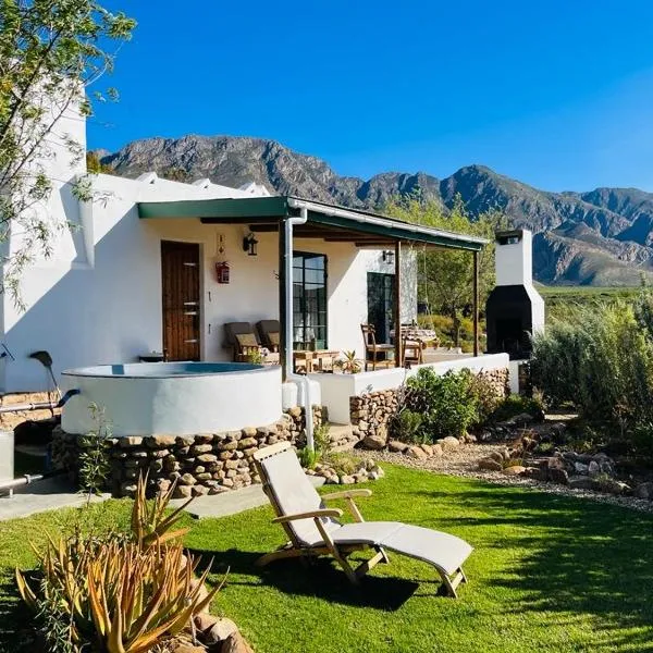 360on62 Farm Cottages, hotel i Montagu