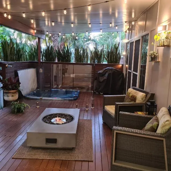 Pandanus Spa Cottage, hôtel à Coolum Beach