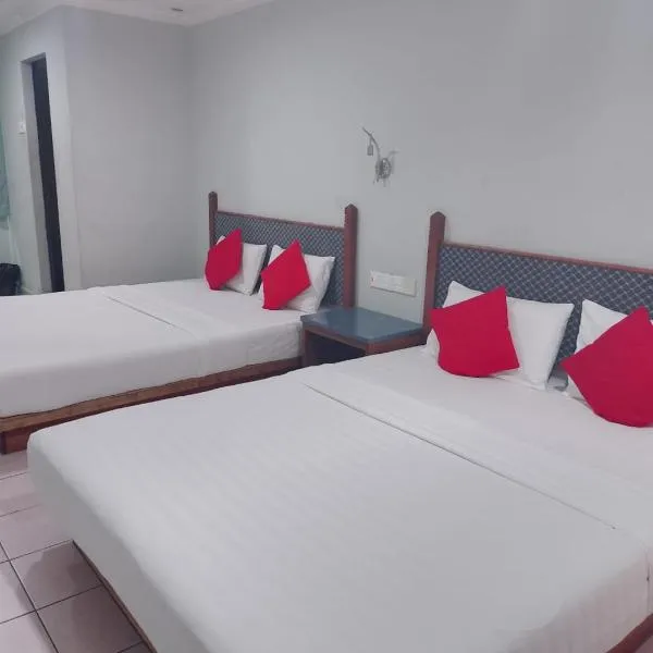Highway Inn, hotel in Mukah