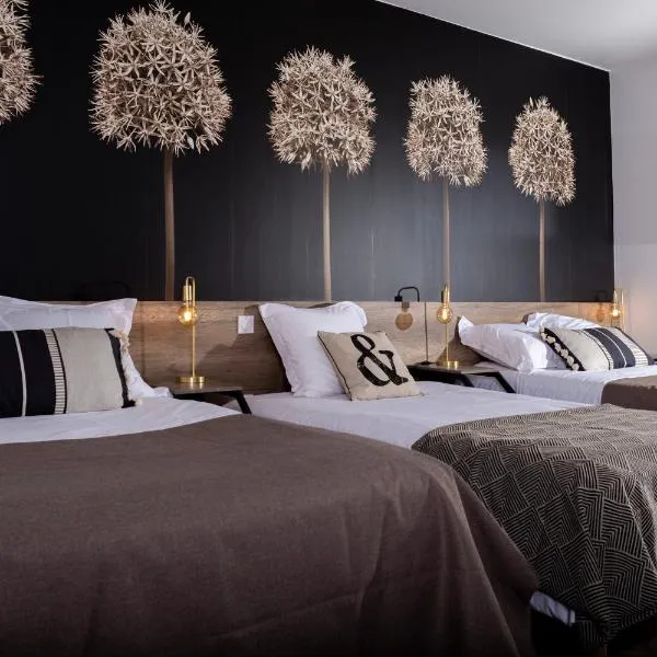 L'Aparté, hotel i Salles