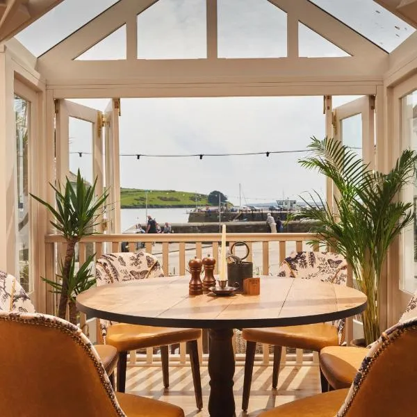 The Rising Sun, hotell sihtkohas Saint Mawes