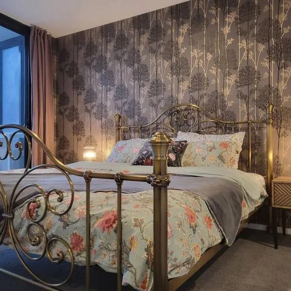 2BR@Luxury&Stylish Top Floor Apt,Pool,Parking,View, hotel v destinaci Harrison