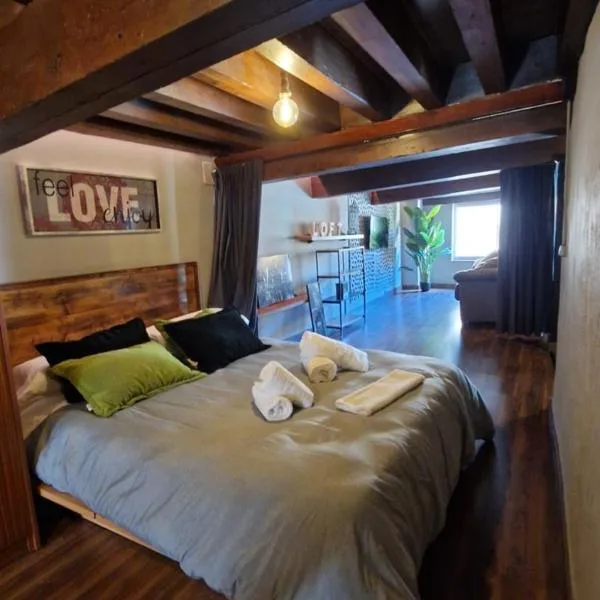 LOFT LA CATEDRAL DE CASA BOTES, hotel in Cuenca