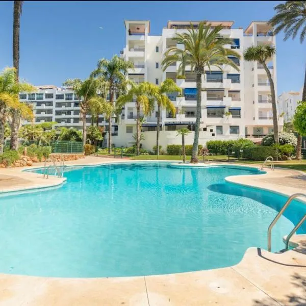 PUERTO BANUS !!! Piscine et Plage à proximité, hotel en Marbella