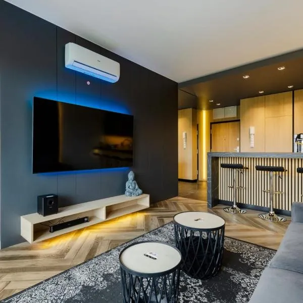 LupoApartments Premium z Klimatyzacją, Wanną w Sypialni Manufaktura Parking Dostęp na Kod, hotel in Łódź