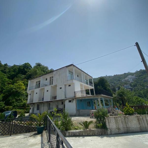 Temo's guest house in Kvariati
