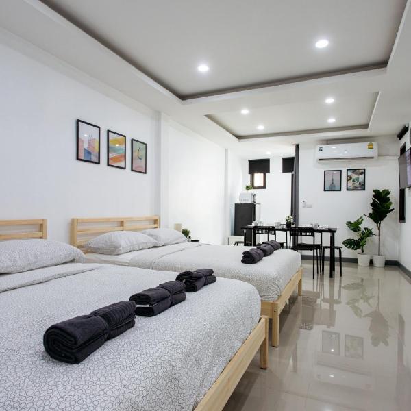 P3 Silom Large 2beds full kitchen WIFI 4-6pax