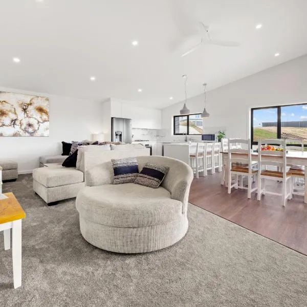 Luxury 5 Bedroom Home - Sentinel Chalet - Snowy Mountains - Jindabyne, hotell sihtkohas Jindabyne