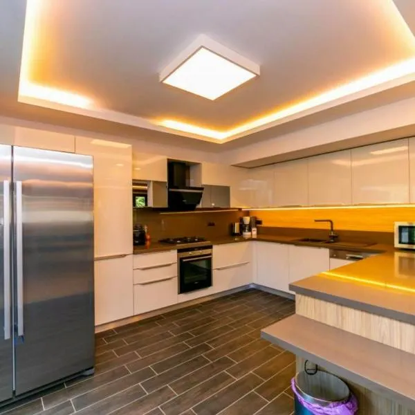 House Sapphire, ξενοδοχείο στο Μαρμαρίς