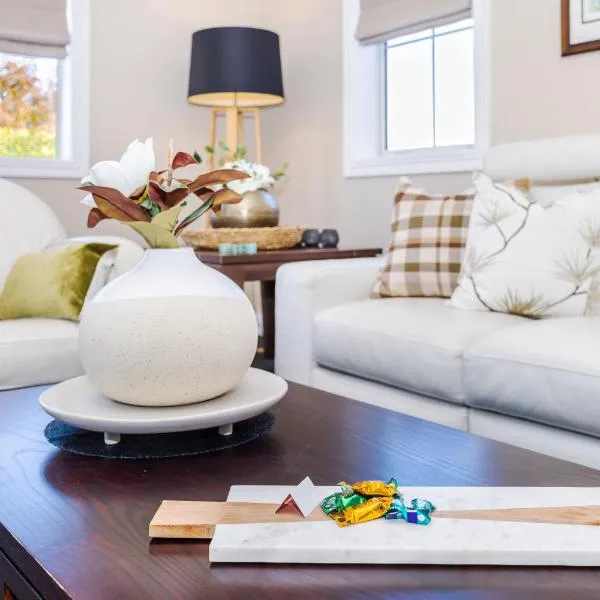 Sweet Magnolia 1 or 2 BR Suite St Kilda Cambridge with Complimentary Continental Breakfast, hotel v destinaci Cambridge